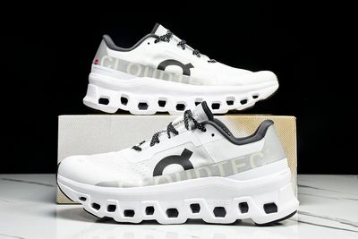 ON CLOUDMONSTER