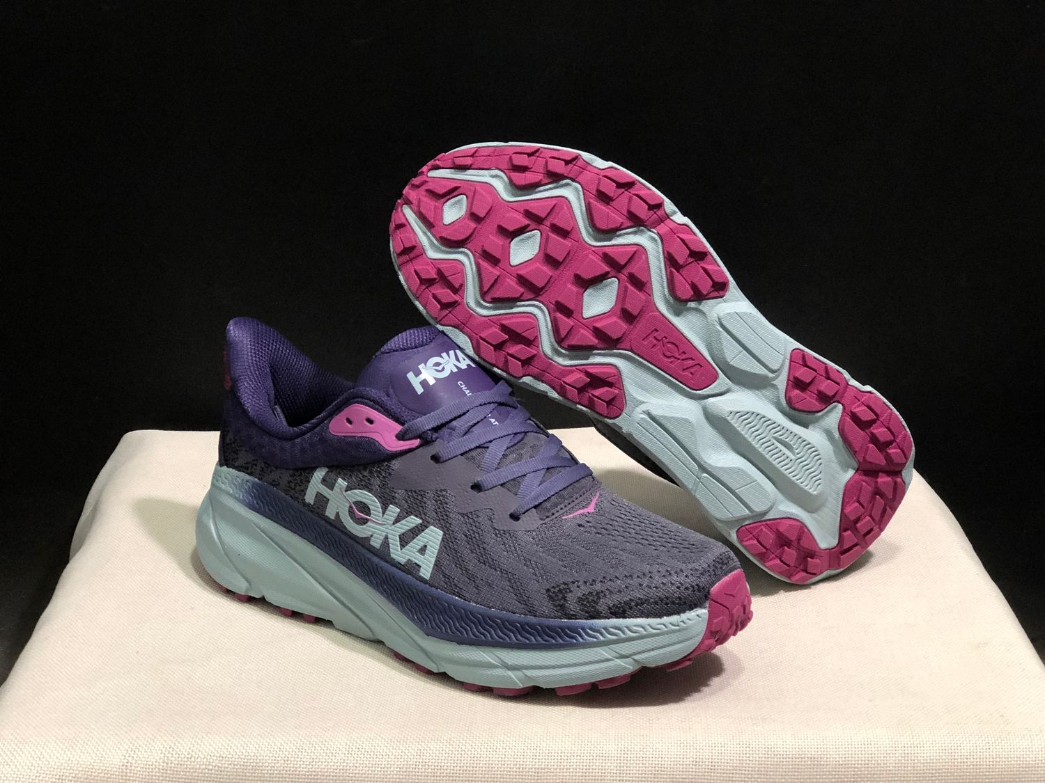 HOKA Challenger ATR 7