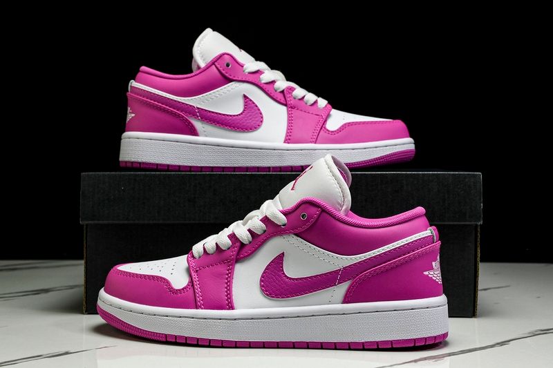 AIR JORDAN 1 LOW FIRE PINK/WHITE/IRIS WHISPER