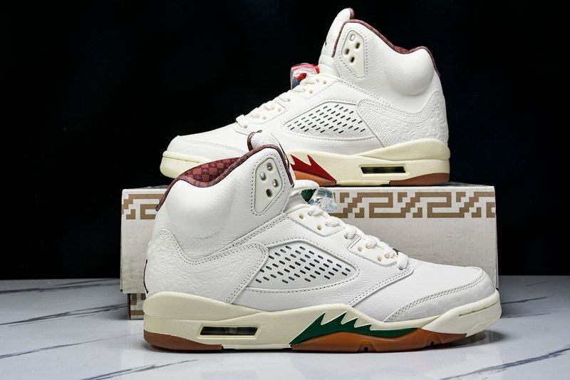 Retro 5 El Grito