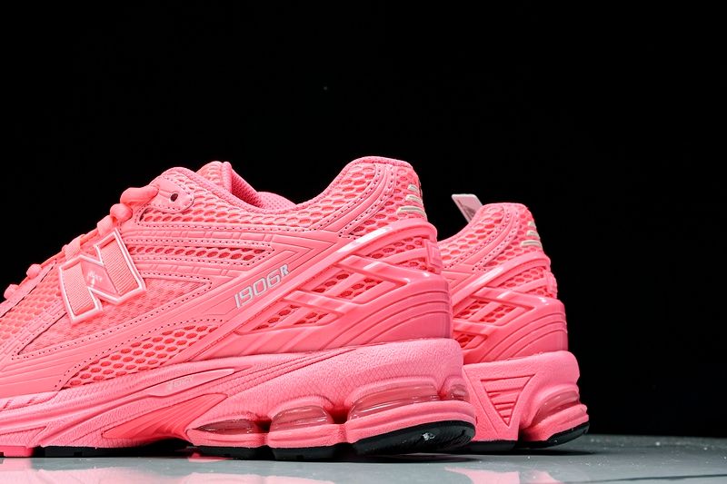 NEW BALANCE 1906 PINKY'S