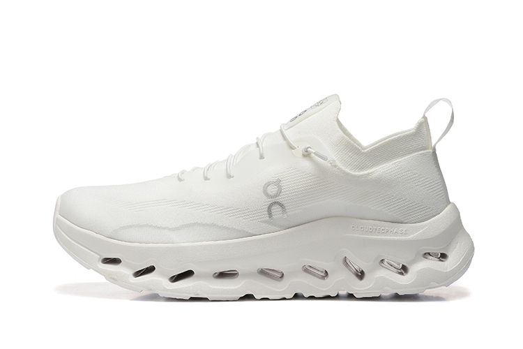 LOEWE x On Cloudtilt