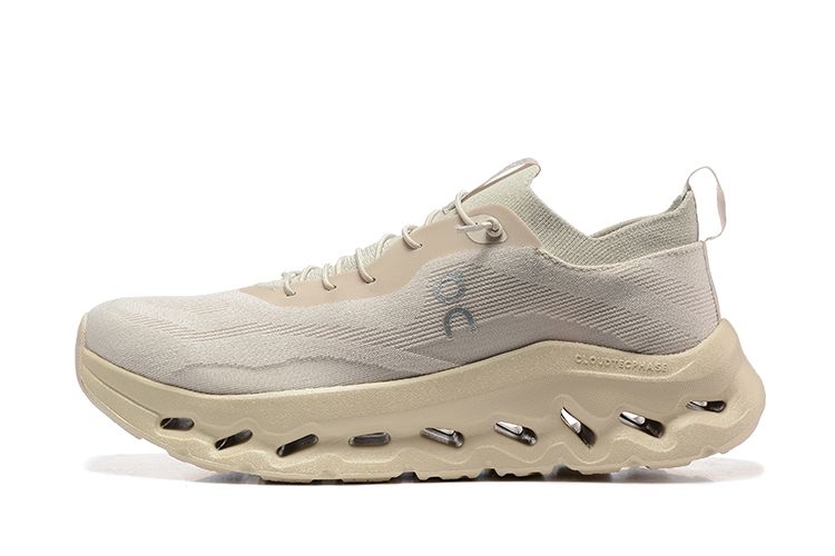 LOEWE x On Cloudtilt