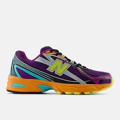 9060 Concord Grape with Purple Fuchsia and Sun Glow”
