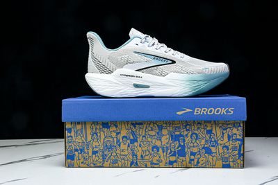 BROOKS HYPERION MAX 2