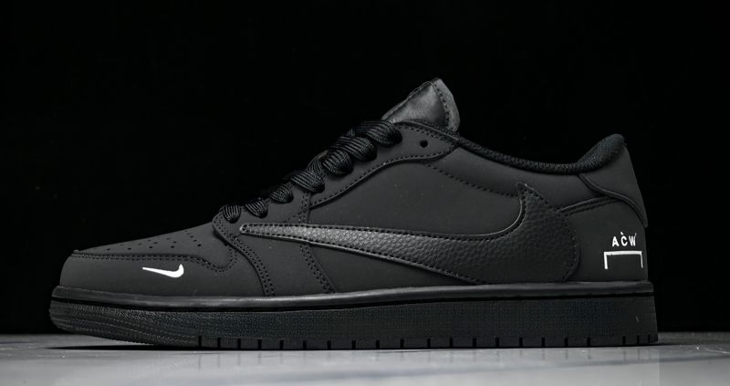 TRAVIS SCOTT X FRAGMENT DESIGN