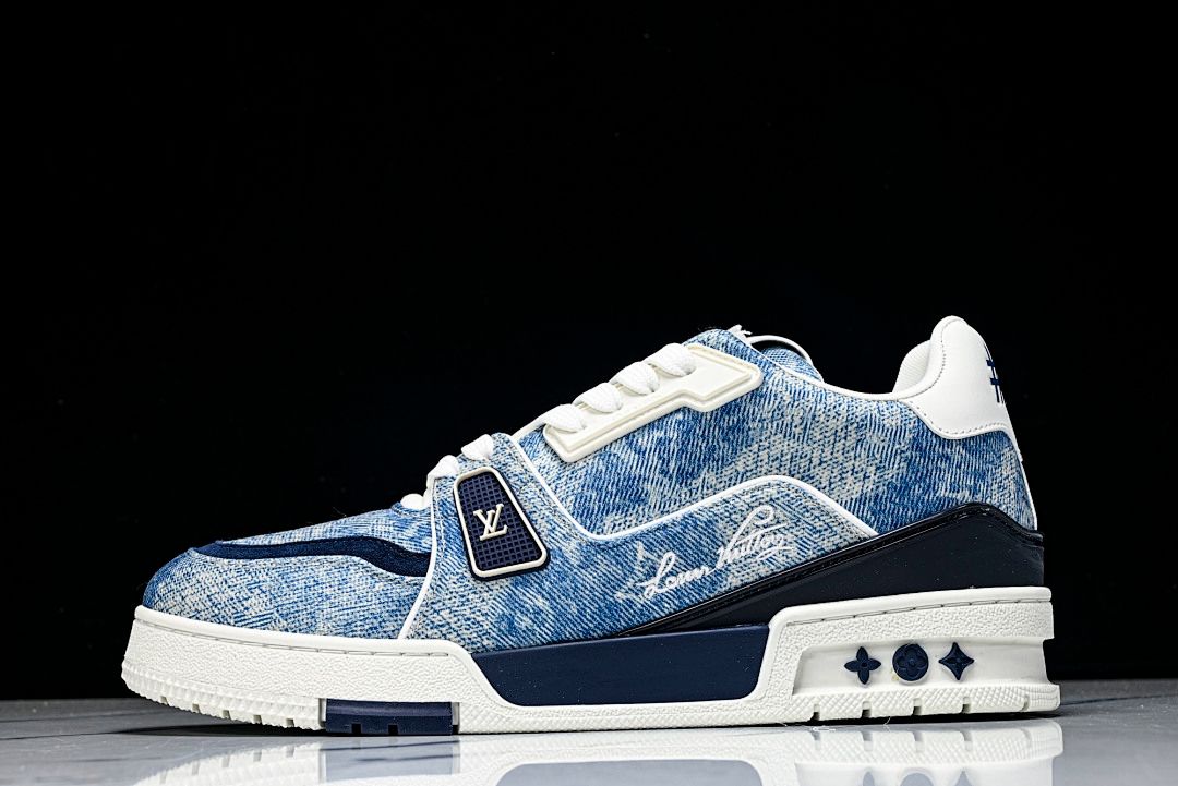 LV Trainer Sneaker