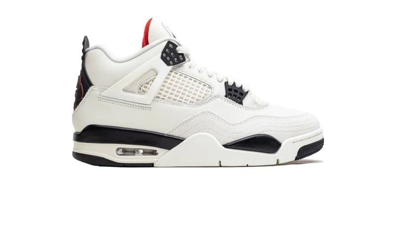 Air Jordan 4 “Flight Club”
