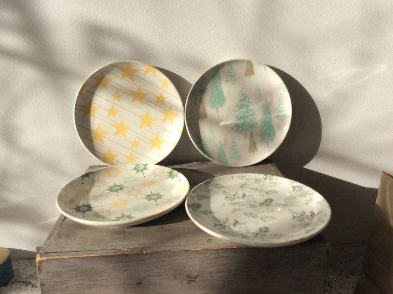 8&quot; Round Stoneware Plate with Pattern, Multi Color