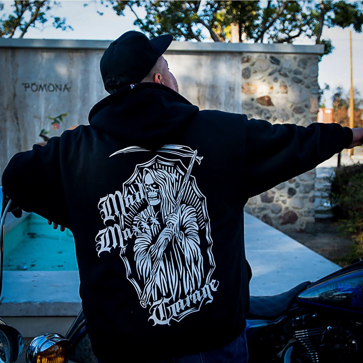 MMG SANTA MUERTE BLACK SWEATER