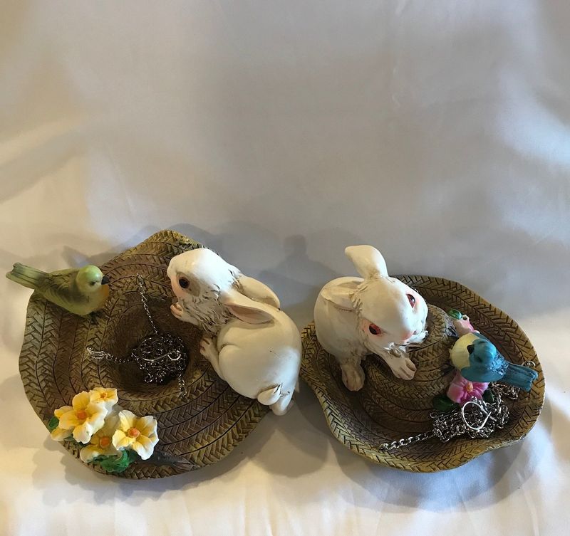 Bunny Sun Hat Bird Feeder