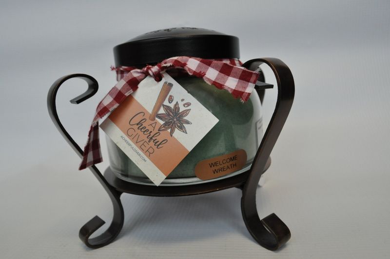 Welcome Wreath Candle 22oz