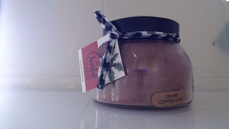 Crumb Coffee Cake Candle 22oz