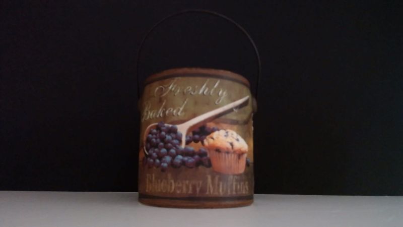 Farm Fresh Blueberry Muffins Candle 20oz