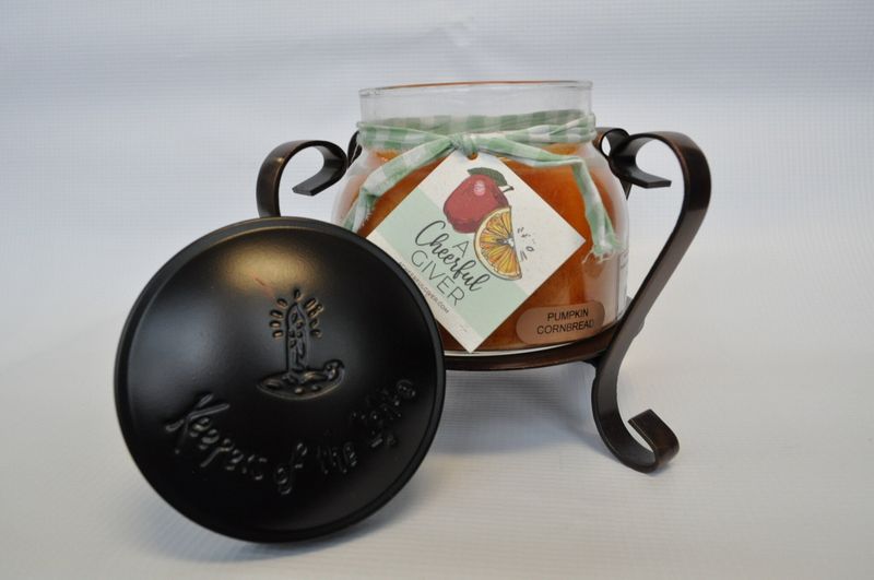 Pumpkin Cornbread Candle 22oz