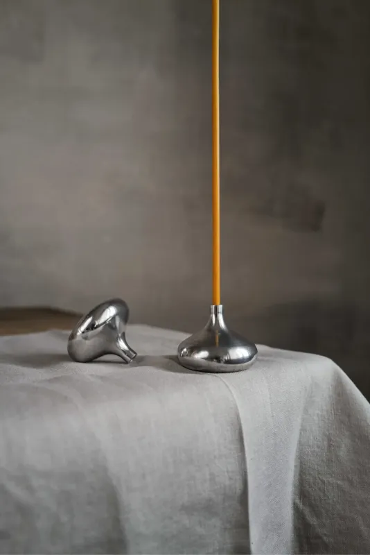 Aluminium kandelaar voor smalle kaarsen