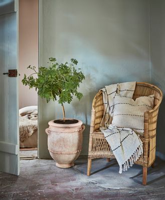 Hoe breng je rust in je woonkamer?