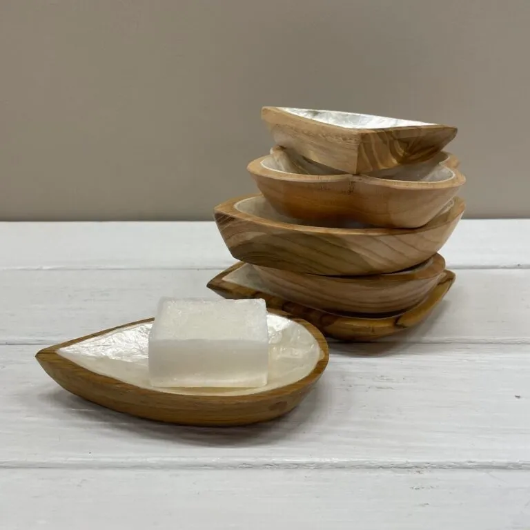 Schaaltje teak - parelmoer