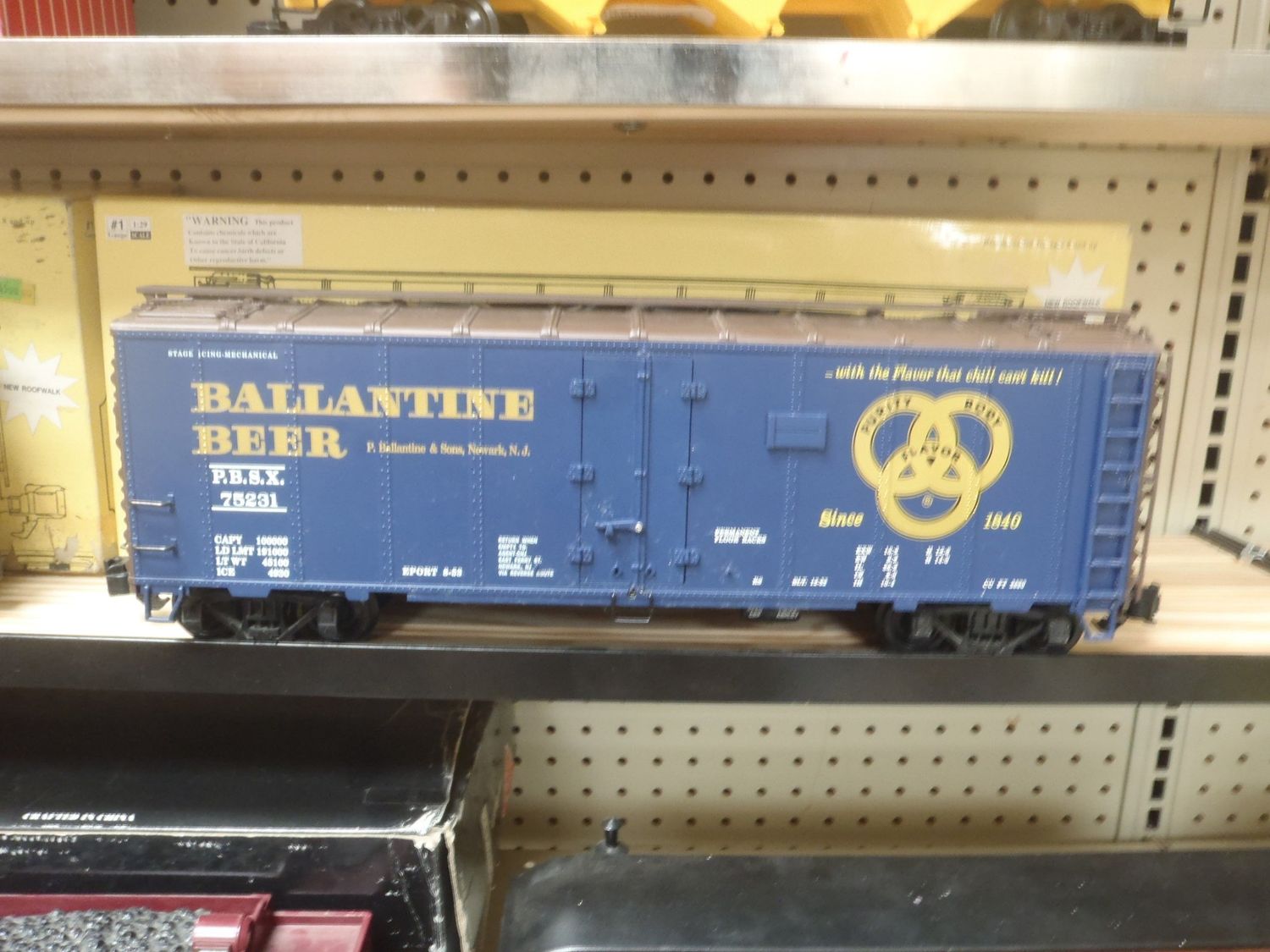 Aristo Craft ART-46213 Ballentine Beer Steel Reefer Car G scale used