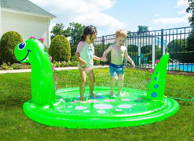 Splashy Sprinkler Dino