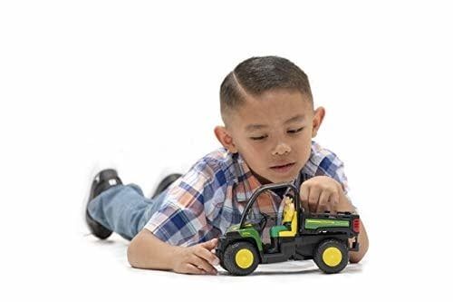 John Deere Gator XUV 855D with driver