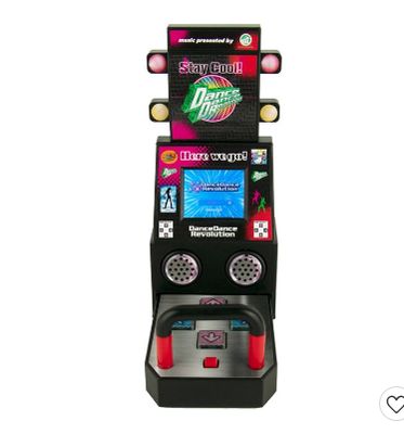 World&#39;s Smallest Dance Dance Revolution Boardwalk Arcade