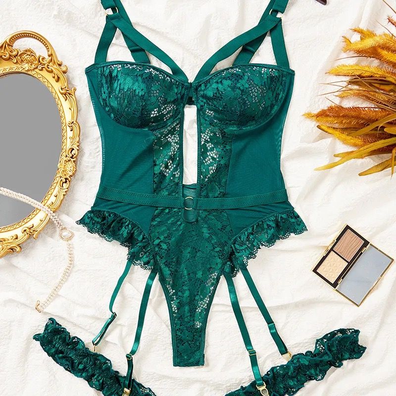 Lace Ruffle With Garter-Green-Medium