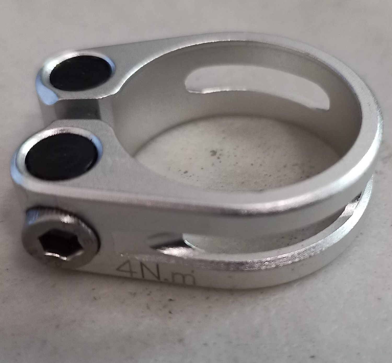 Seatpost Clamp 31.8 mm Silver