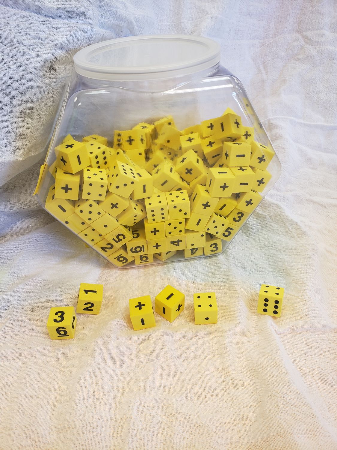 Foam Dice Math Operations, Design: Operations Numbers 1-6