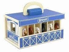 Wooden Stable Horse Carry Case
