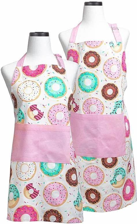 Donut Shoppe Adult and Child&#39;s Apron Set