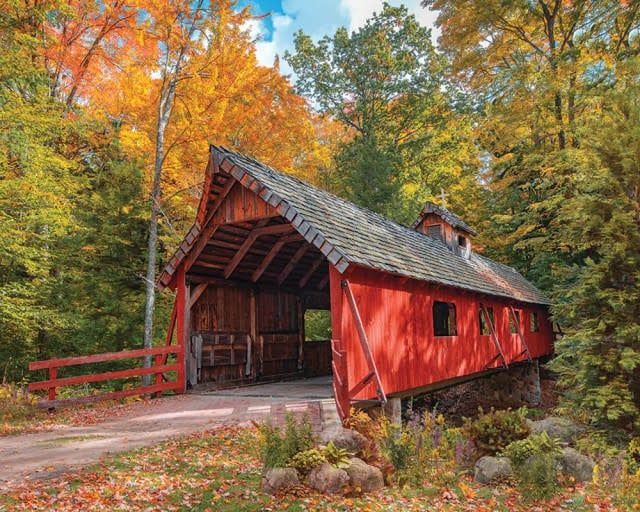 Loonsong Bridge 1000 Piece Jigsaw Puzzle