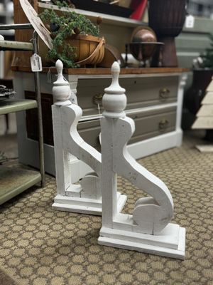 Lg Corbel Pair