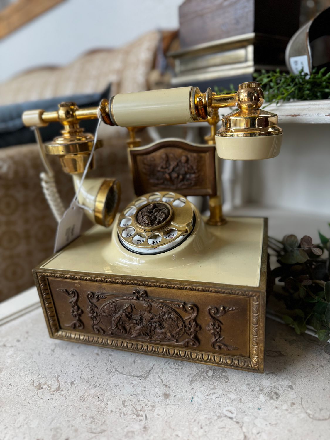Victorian Style Rotary Phone (works)