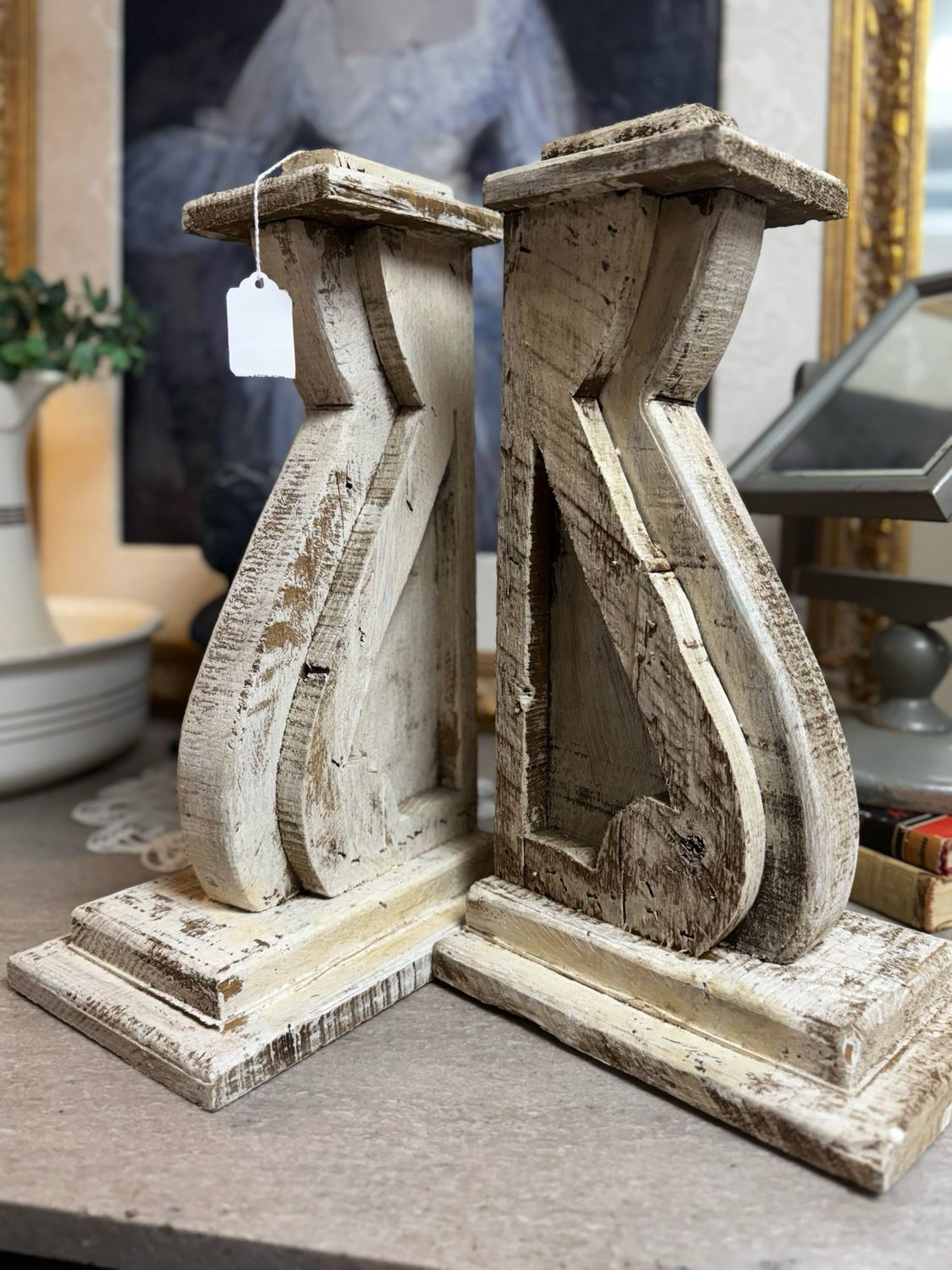 Lg Corbel Pair