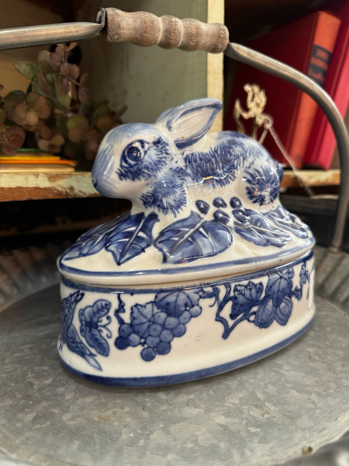 Ceramic Rabbit Trinket Box