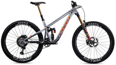PIVOT FIREBIRD 29 LARGE SILVER SUNRISE PRO XT WITH 29&quot; ALLOY WHEELS