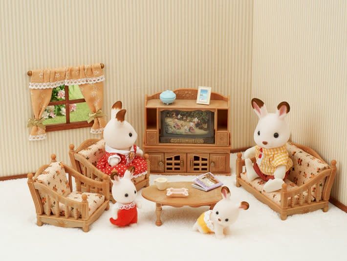 CC Comfy Living Room Set
