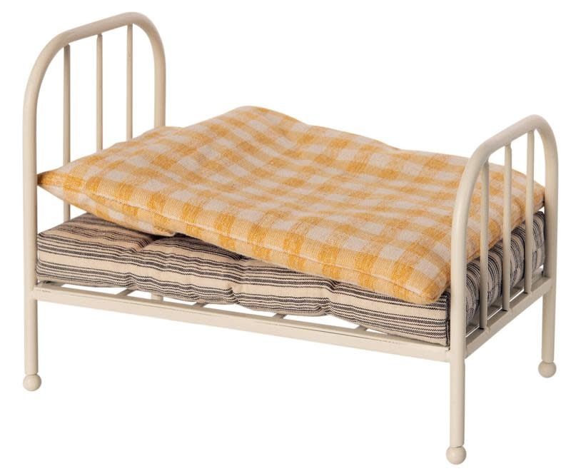 Maileg Vintage Bed (Teddy Jr)