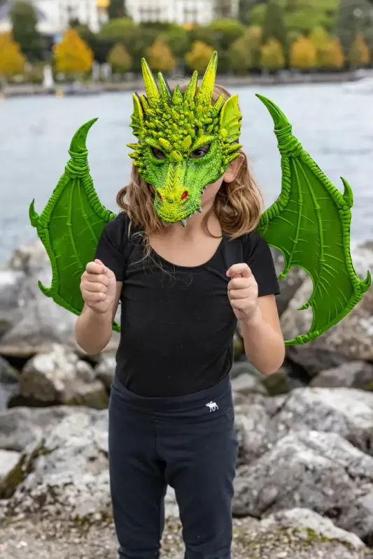 Dragon Wings, Green