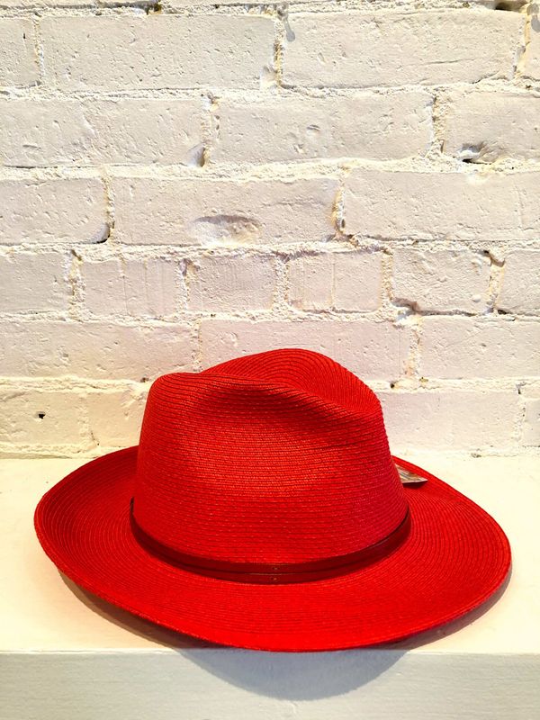 Travaux: Paper Hat Leather Link