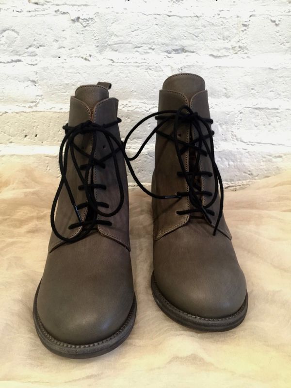P. Monjo: Honora Boot |