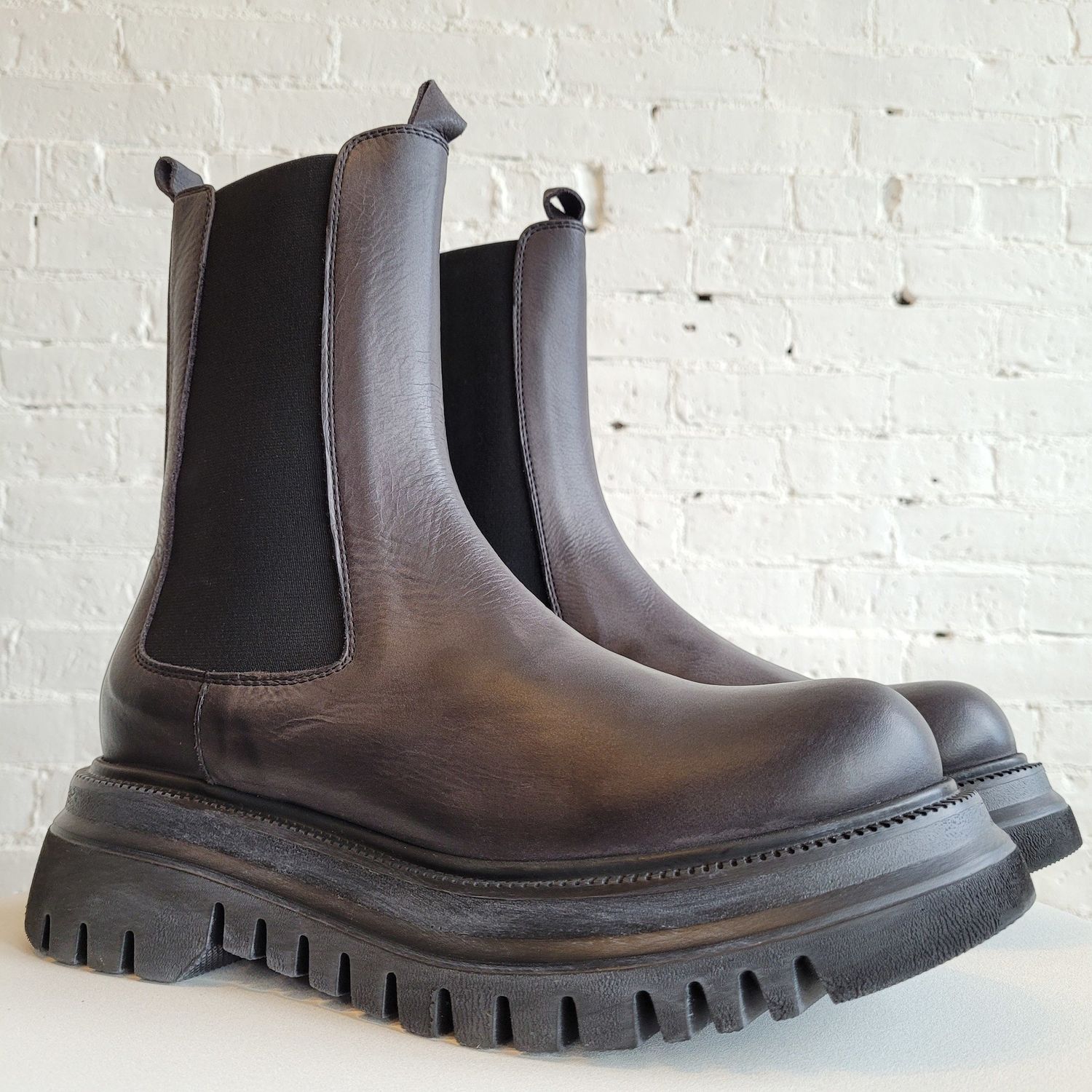 Lofina: Scrambler Chelsea Boot |