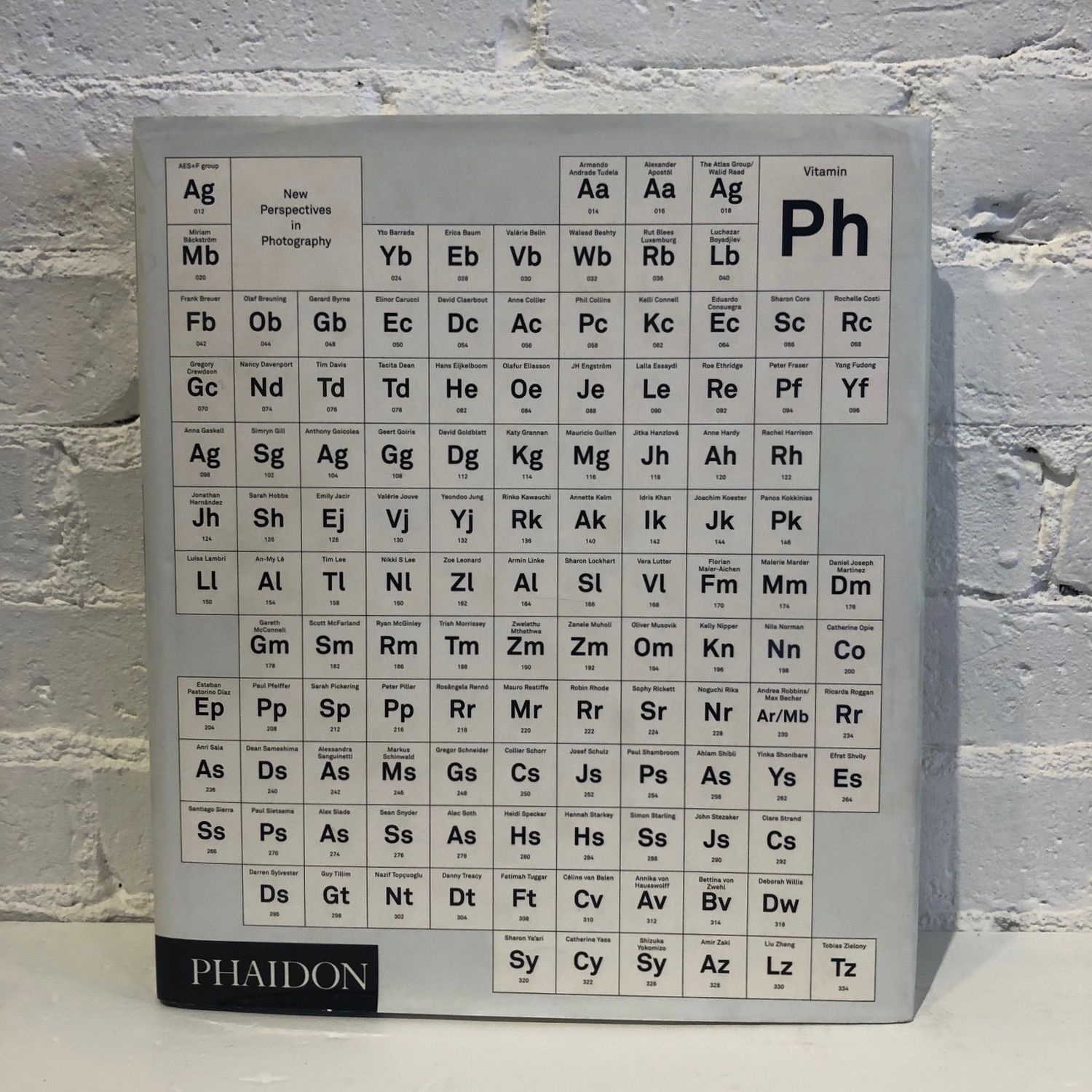 Vitamin Ph: New Perspectives in Photography