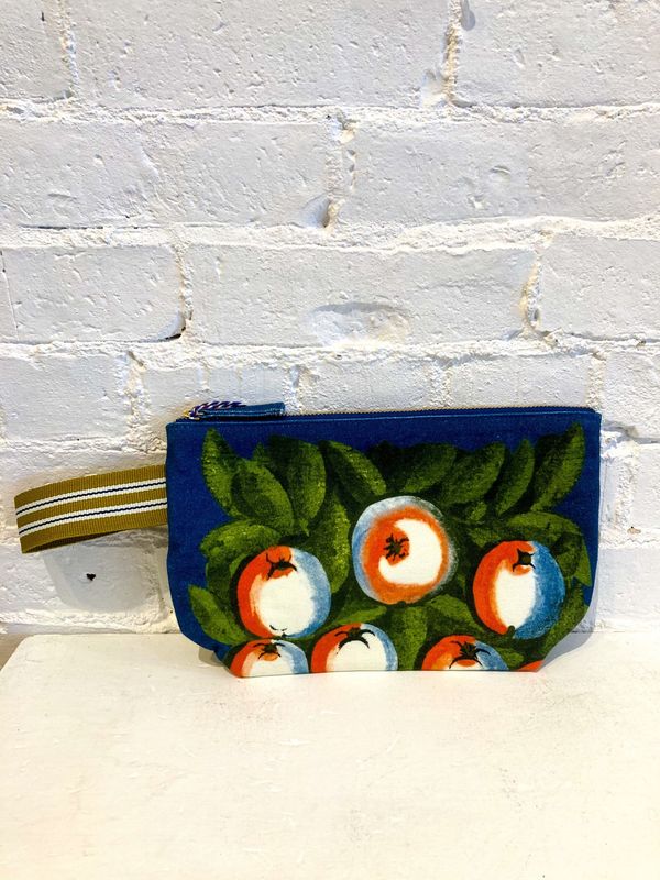 Inouitoosh Pomme Case- Blue