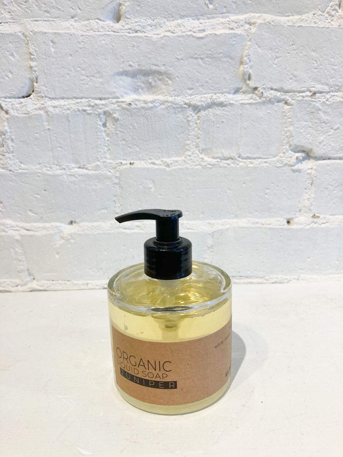 The Munio Organic Liquid Soap- Juniper