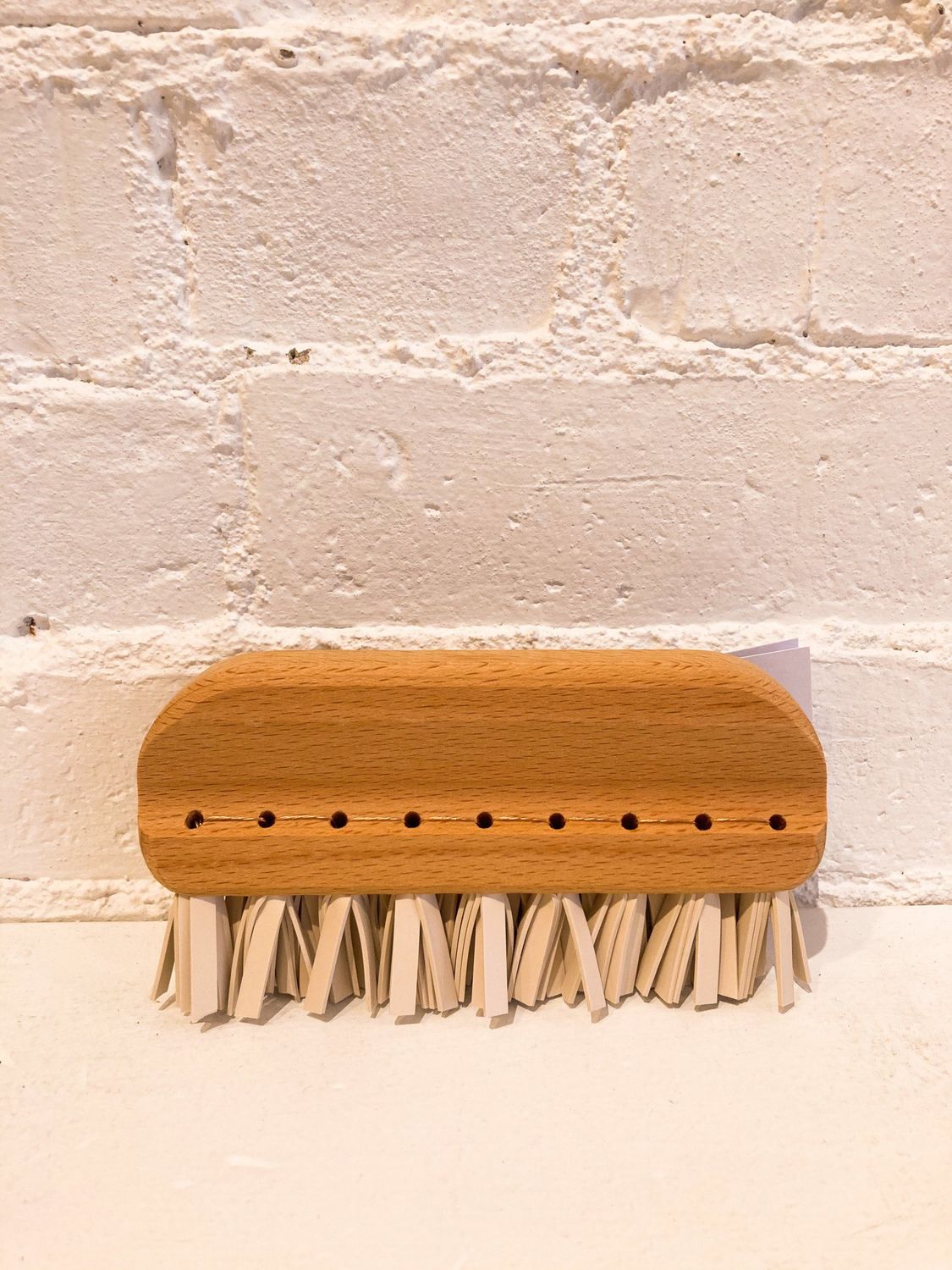 Redecker: Rubber Bristle Lint Brush | Oiled Beechwood