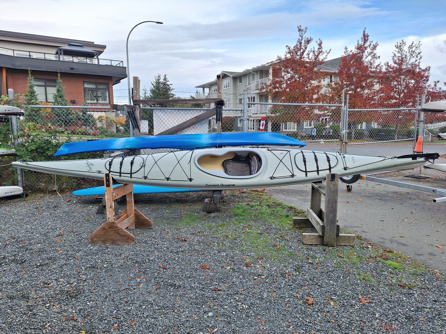 Current Designs - Solstice GT Grey (Used)