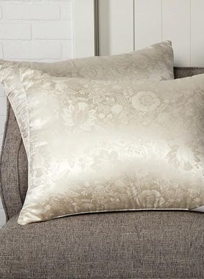Sferra Snowdon Down Pillow