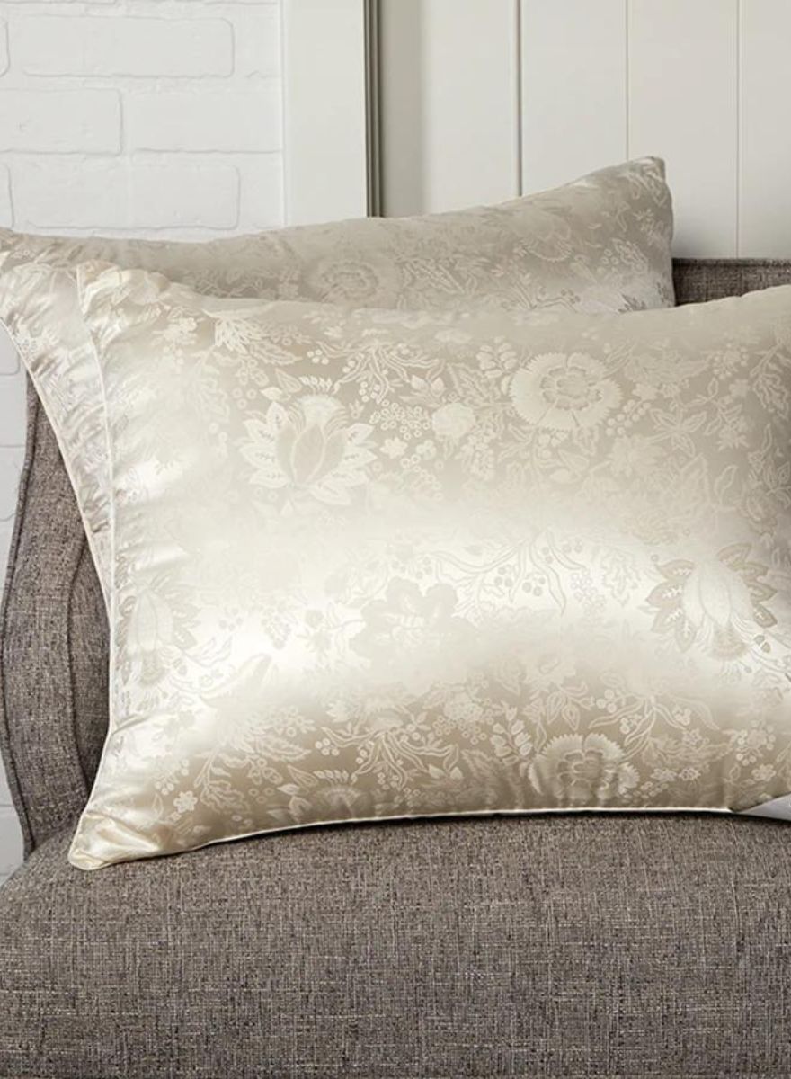Sferra Snowdon Down Pillow, Fill: Soft, Size: Standard (20&quot; x 26&quot;)